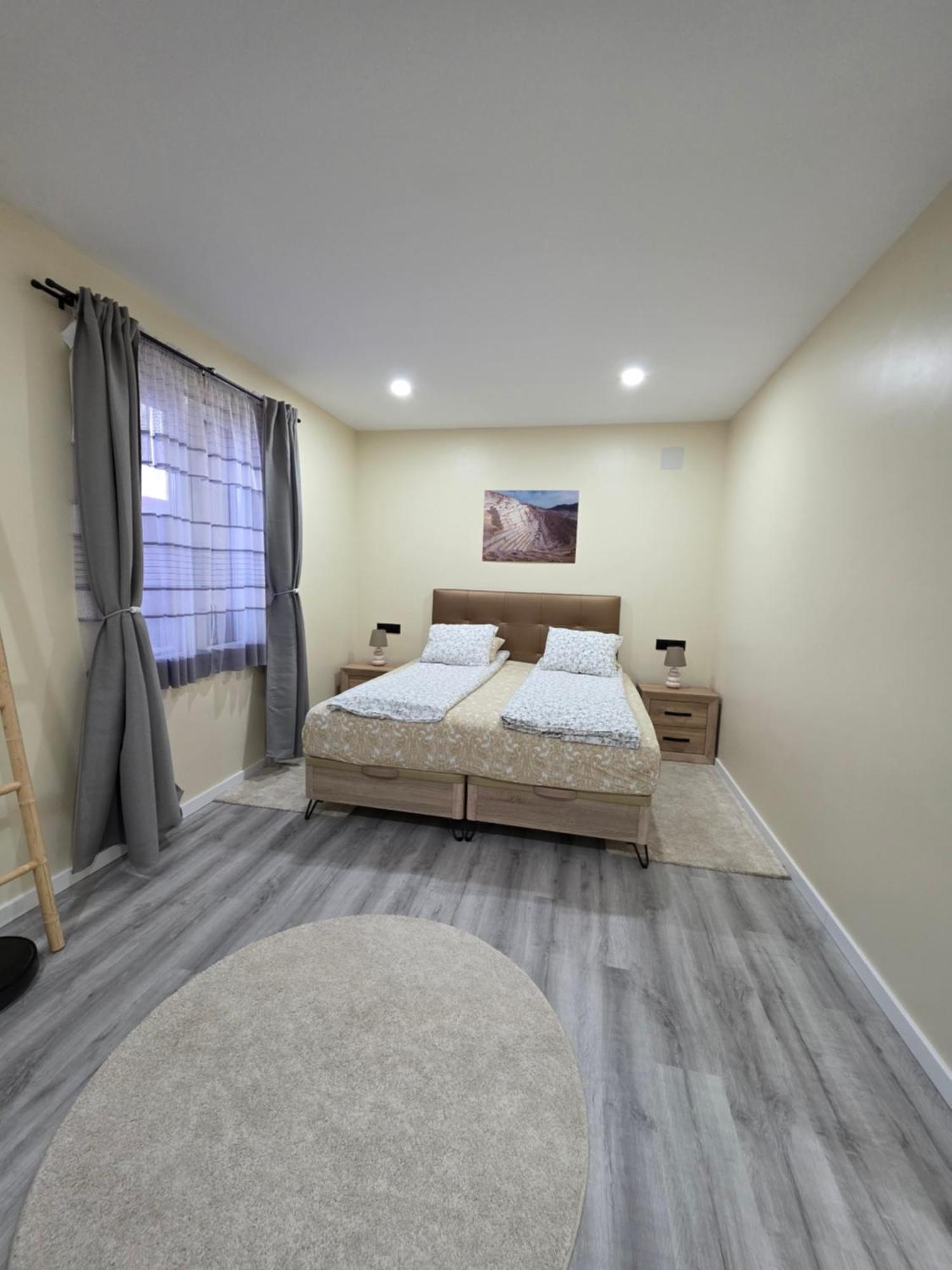 Casa Rosa Villa Pinoso Екстериор снимка